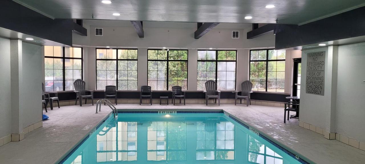 Country Inn & Suites By Radisson, Canton, Ga Экстерьер фото