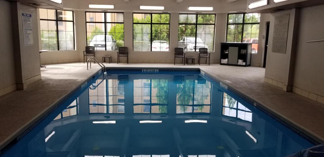 Country Inn & Suites By Radisson, Canton, Ga Экстерьер фото